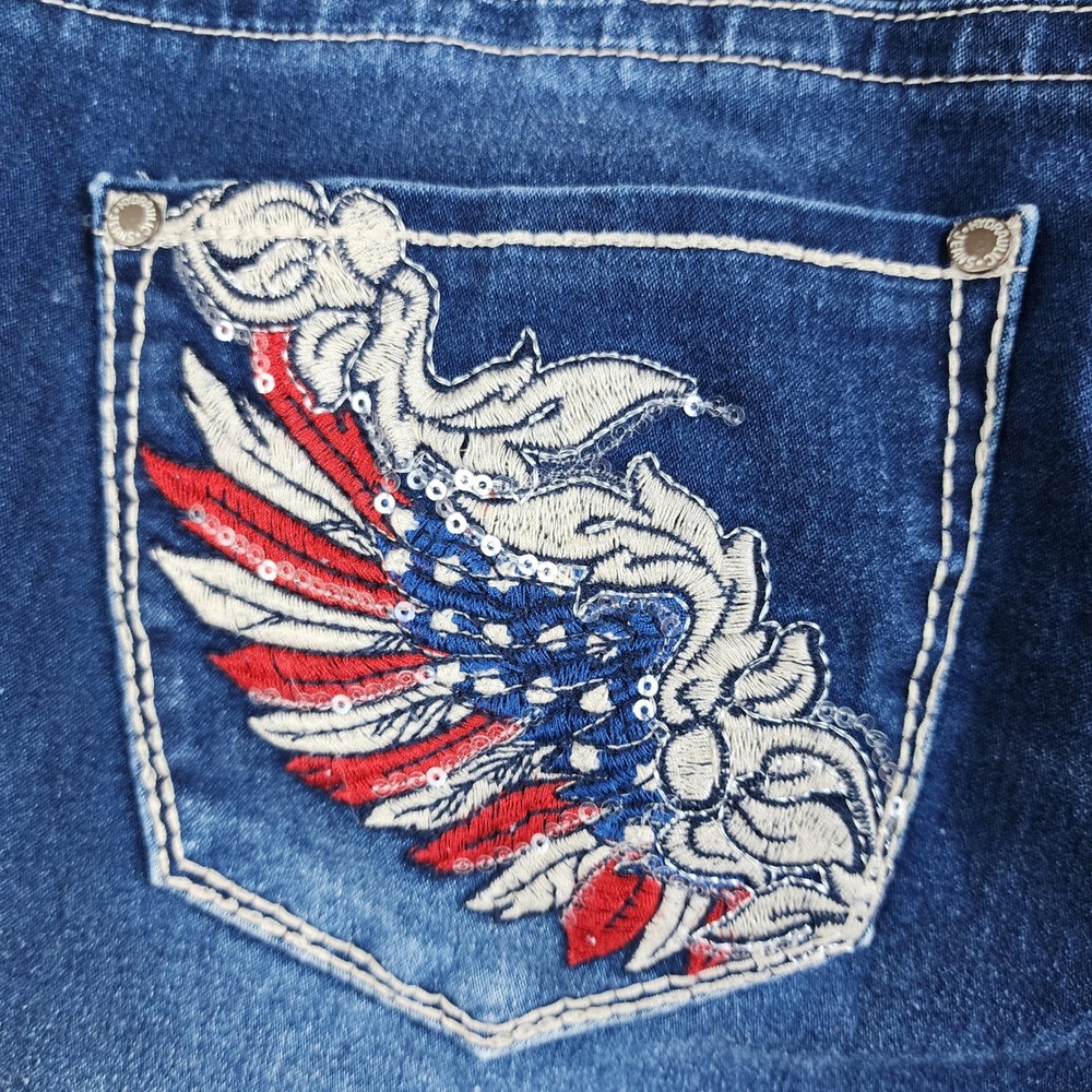 Hydraulic Bermuda Shorts Womens 8 Blue Denim Patriotic Wing Sequin 4th‎ of July - Picture 5 of 8